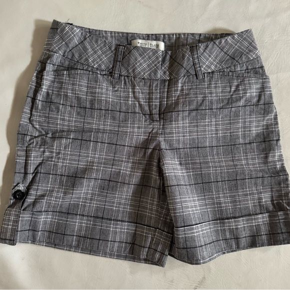 White House Black Market Pants - White House Black Market Shorts